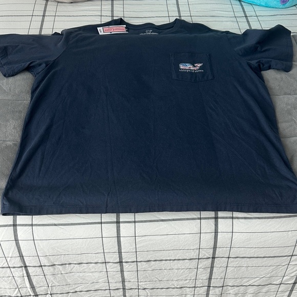 NWT men’s Vineyard Vines T-shirt size XL - Picture 1 of 7